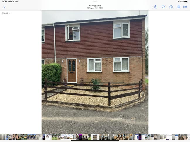 Close to town Main Photo