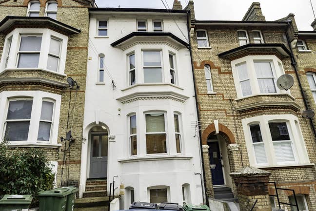 Amazing locationI Double en suite Room  Main Photo