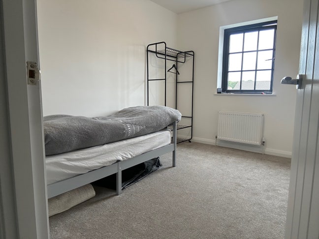 Room for rent Main Photo