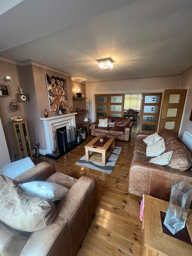 Bright Rooms in Southagate 2 Mins From Tube  Main Photo