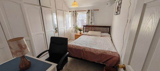 Spacious Double room to rent in west Drayton, UB7 Main Photo