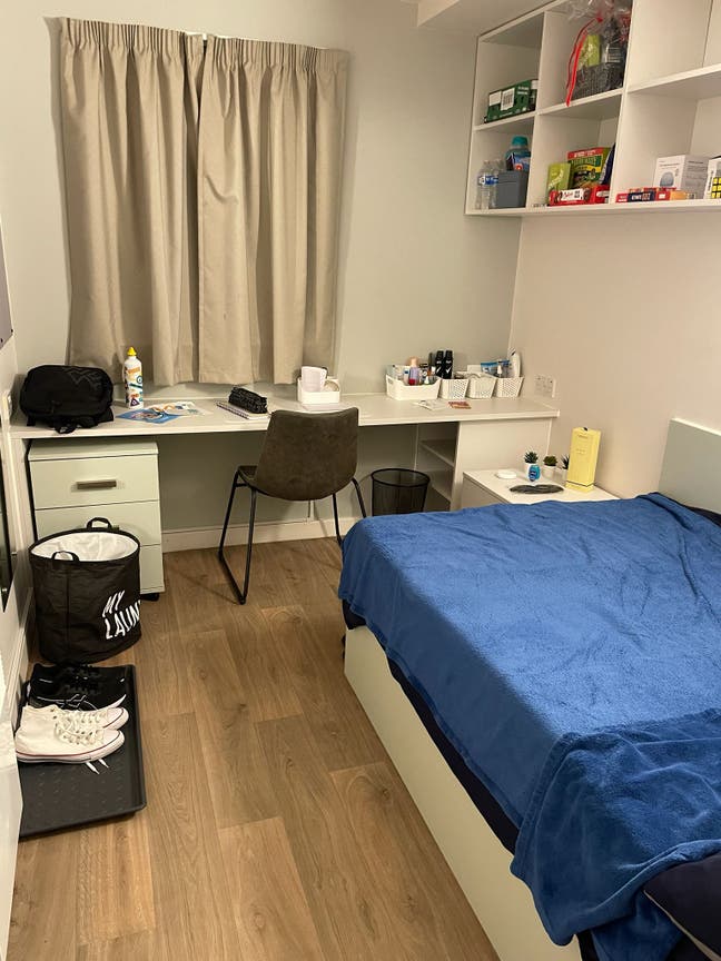 Room for rent for University of Birmingham student Main Photo