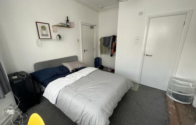 Two Rooms Available in 5 Bed House at Southampton Main Photo