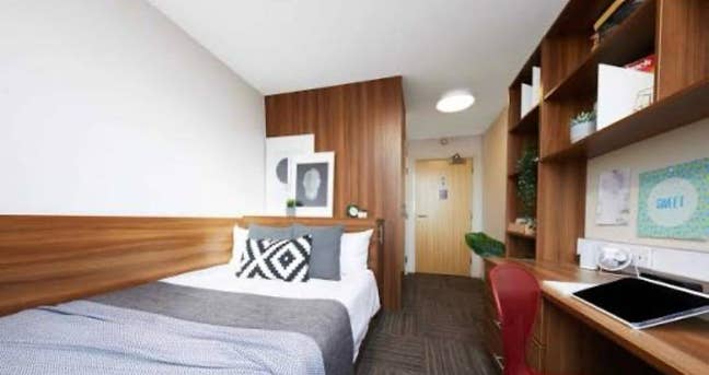 Affordable Ensuite Student Room Birmingham Main Photo