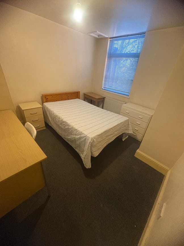 ✨ UC/DSS 2 x Clean Double Room in a Supported HMO  Main Photo