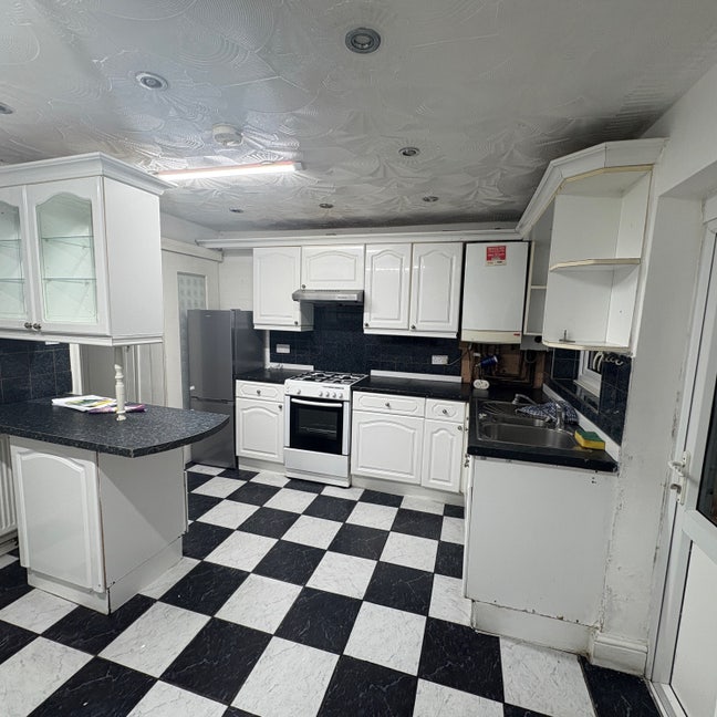 Beautiful 3 Bedroom House  Main Photo