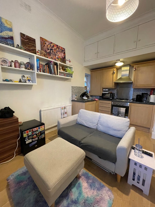 ✨Bright 1-bed flat in Streatham Hill✨ Main Photo