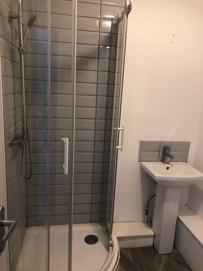 4 blocks on flats on pleasant grassed area Main Photo