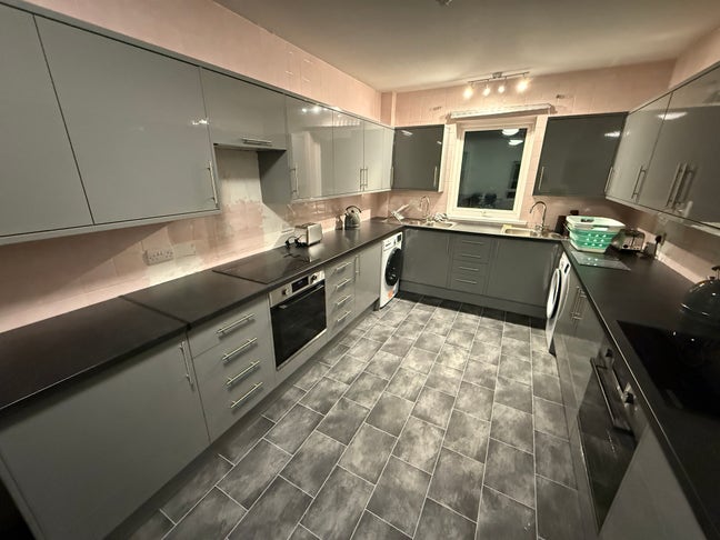 New Refurbished Hoiuse Share in Teignmouth Main Photo