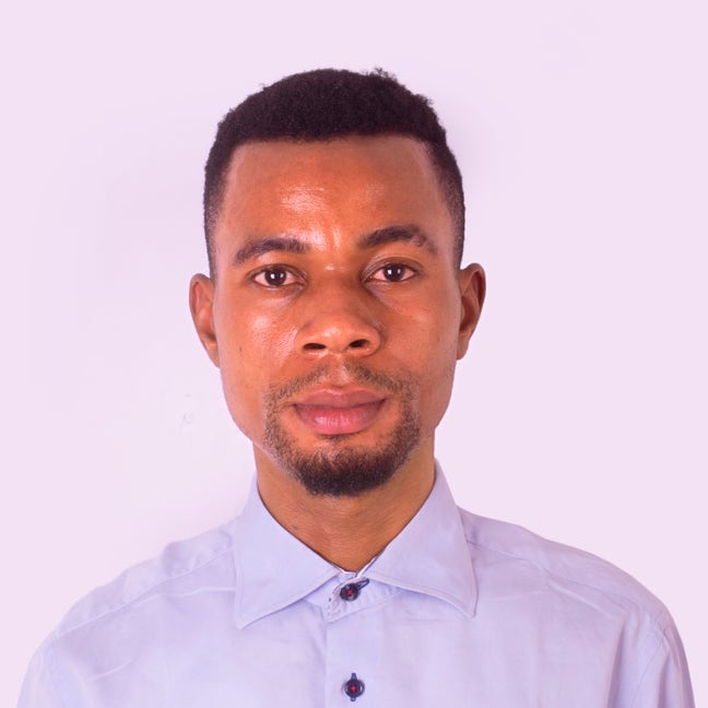 Professional Male seeks a single or double room Main Photo