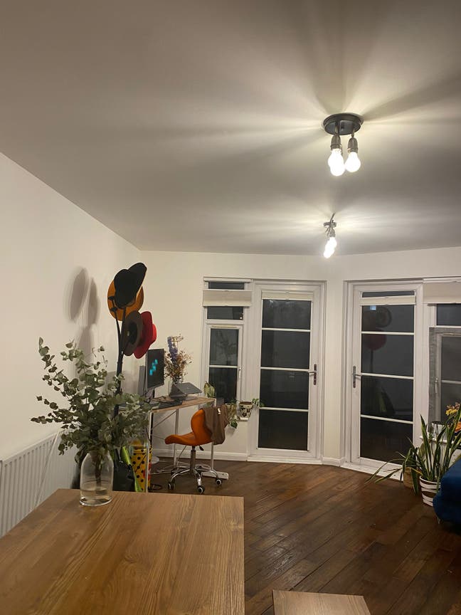 Short Term Sublet Over Holidays in Hackney  Main Photo