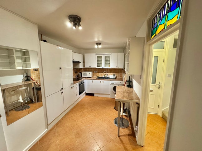 Great Double Bedroom with balcony in Central Bath Main Photo