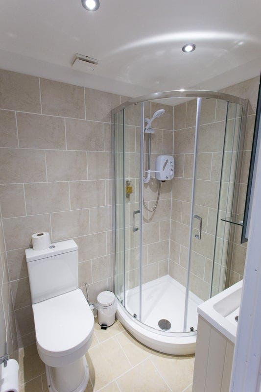 No deposit required/No contract  Main Photo