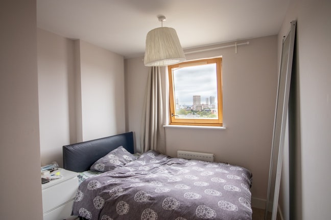 Rare Opportunity: Ground-Floor Bedroom Available Main Photo