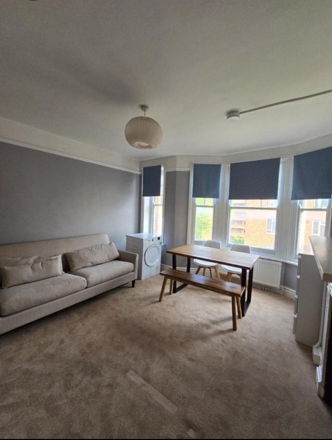 Modern Double Room in Central London  Main Photo