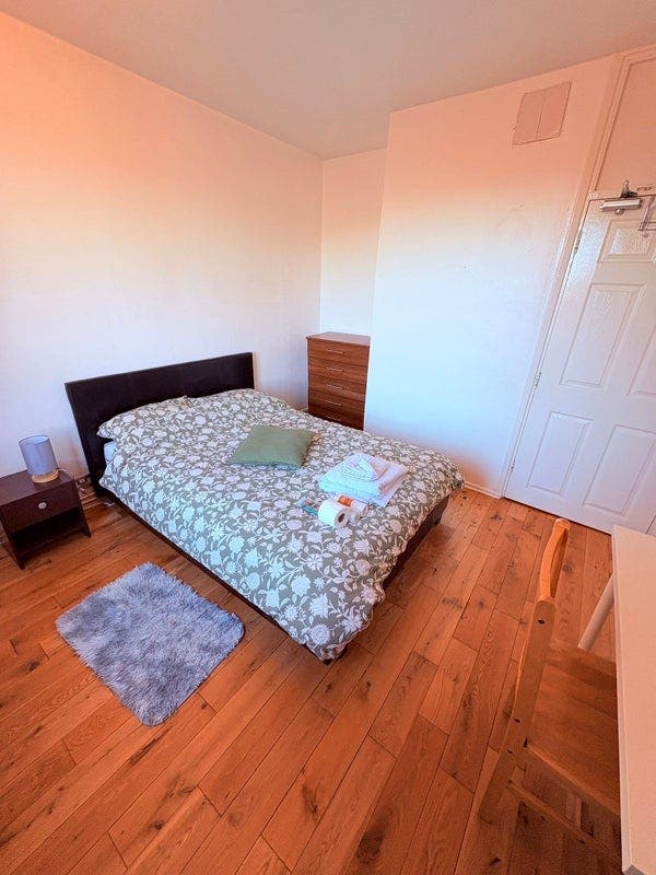 Amazing double room available in Wandsworth!  Main Photo