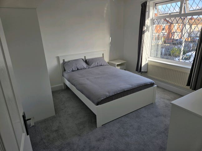 Furnished Double Room For Rent-£500pcm Bills Incl. Main Photo