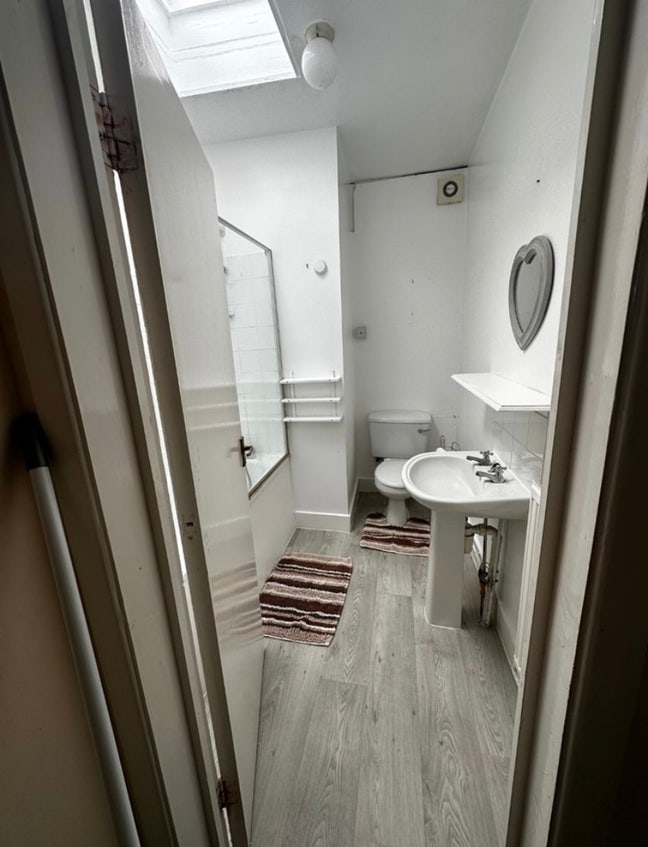 Short term let in Kingston by the thames! Main Photo