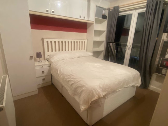 Female wanted  Main Photo