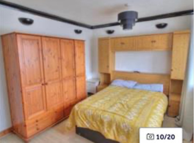 Spacious Double Room close to Train station Main Photo