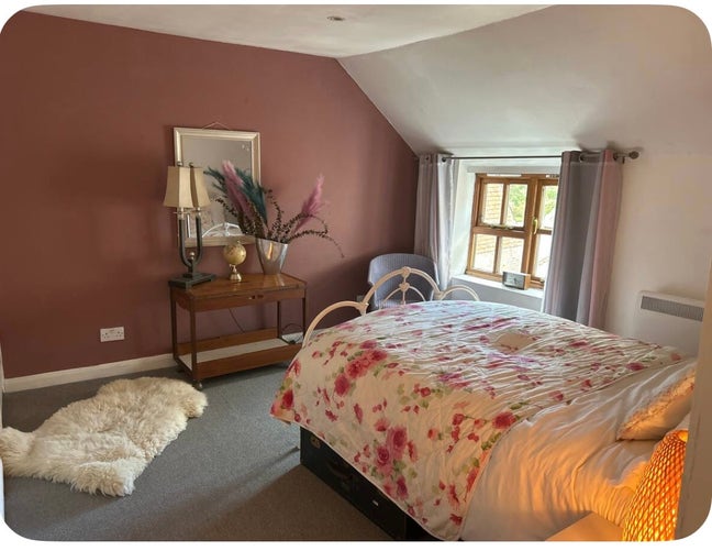 House Share- Rural Historic Property  Main Photo