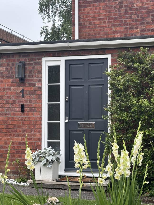 Exclusive 2 bedroom flat for rent  Main Photo