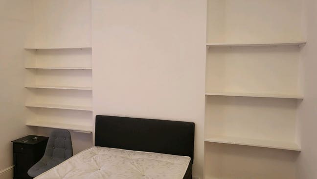 Spacious Room in Acton Main Photo