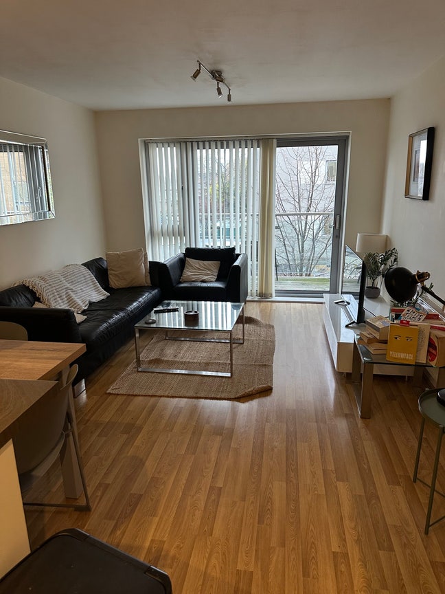 Beautiful Flat in Bow, Balcony and own bathroom Main Photo