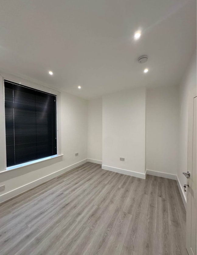 Room for Rent Main Photo