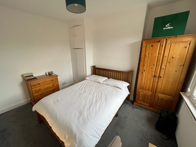 Bright Double Room - Elephant & Castle - 900pcm Main Photo