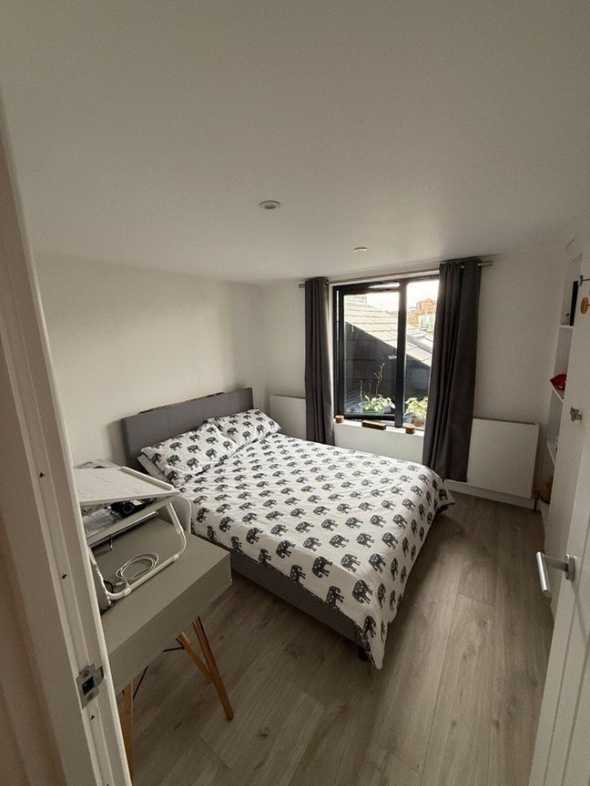 Double bedroom Main Photo