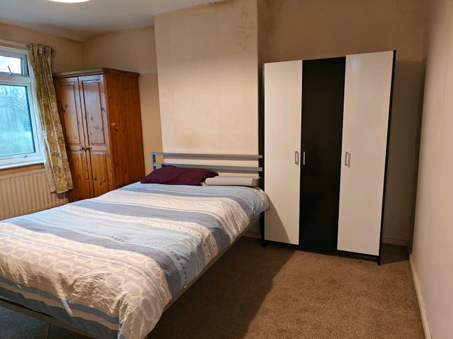 One double bedroom to let in Gilesgate Main Photo