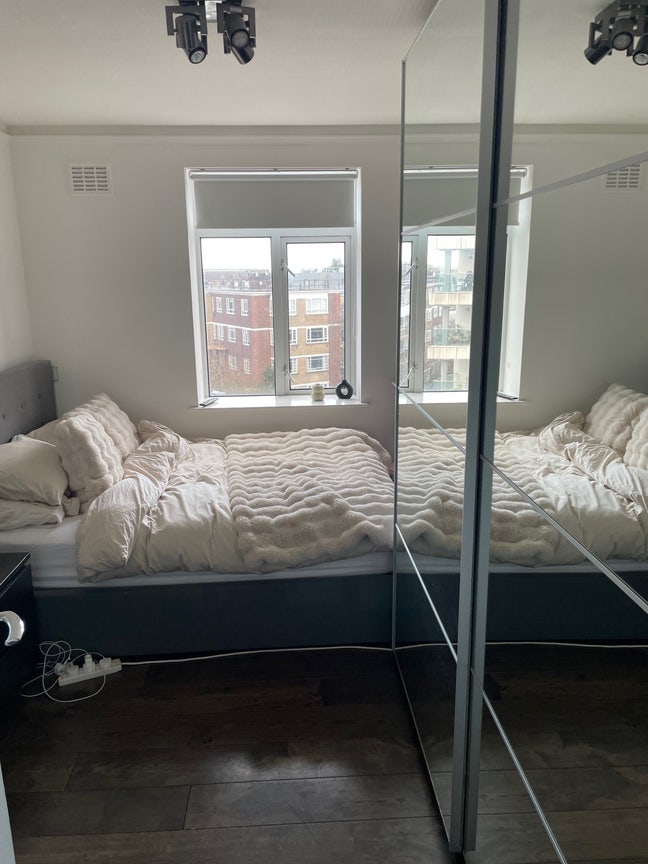 Furnished rooms available in Putney  Main Photo