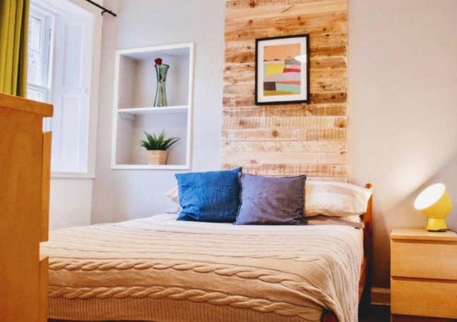 Central Student Room in Newington Main Photo