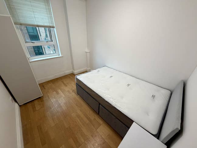 Newly furbished rooms - Bills included Main Photo