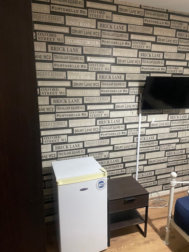 Double room in bromley by bow Main Photo