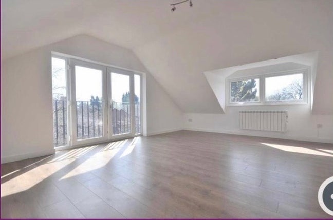 Top floor 1 Bedroom flat in Withington Main Photo