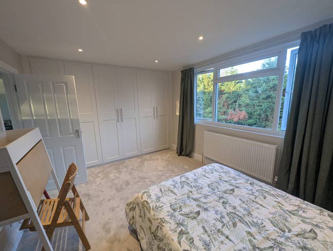 Room to rent Mon-Fri (close to St Georges) Main Photo