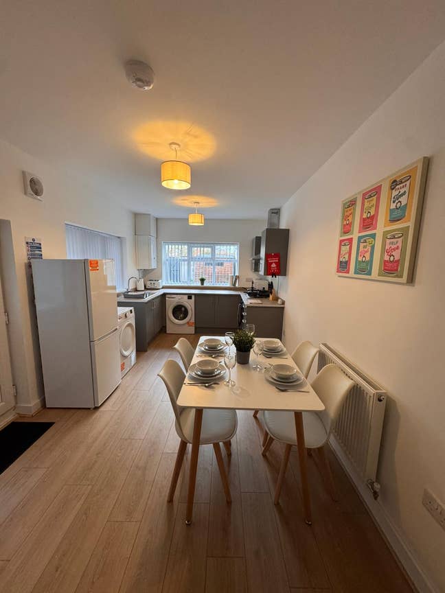 Cosy En Suite Rooms | 1 Room Remaining!! Main Photo