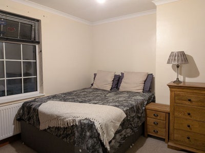 Large double room in the center of Braunton Main Photo