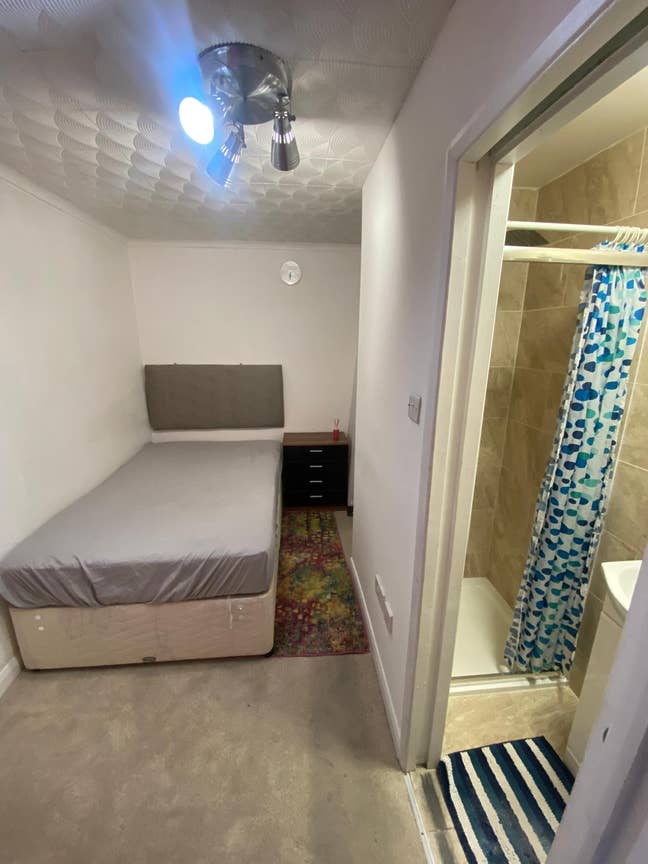 1 double room en-suite to rent Main Photo