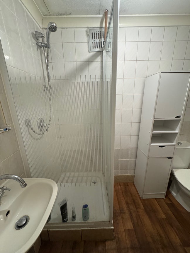 Room for rent In Enfield Parsonage Lane Main Photo