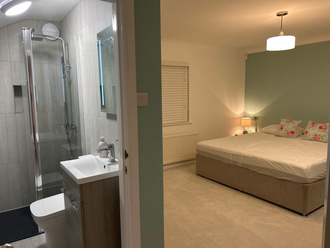 Double Rooms in Peaceful Country Home  Main Photo