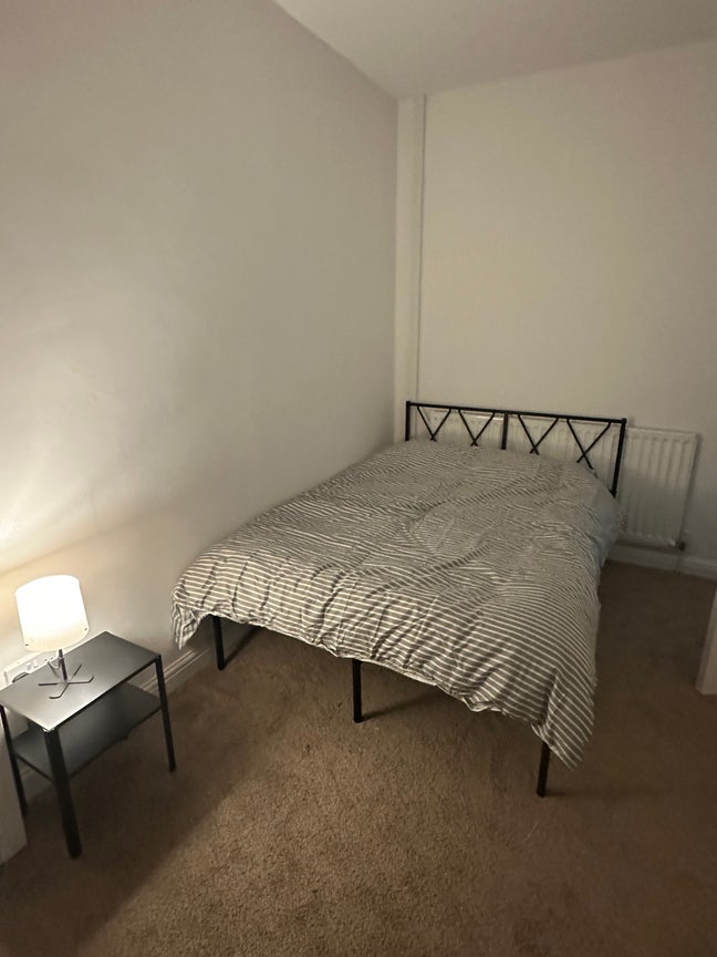 NO DEPOSIT- All Bills. Students/New Cross Hospital Main Photo