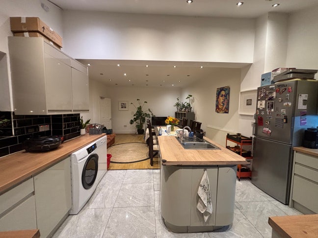 Large double, Blackhorse Rd, E17, 25 min to centra Main Photo