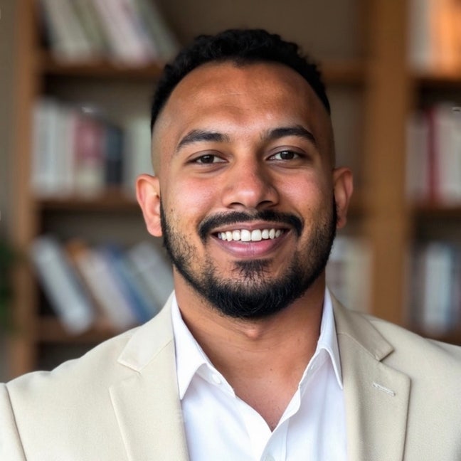 Professional Looking for someone to rent a place Main Photo