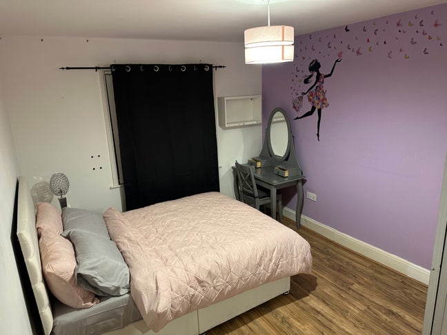 Double room (furnished) Main Photo