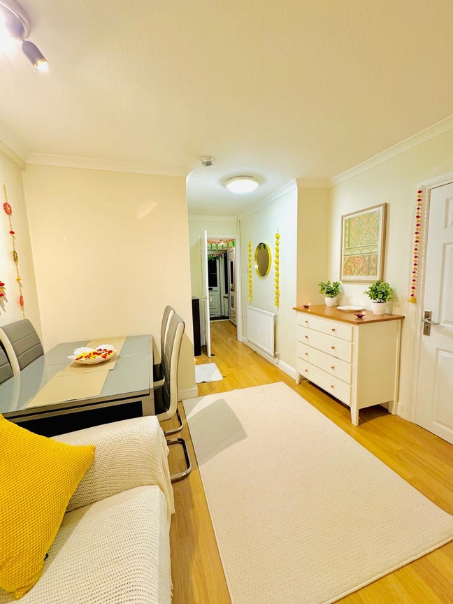 Privet room for rent  Main Photo