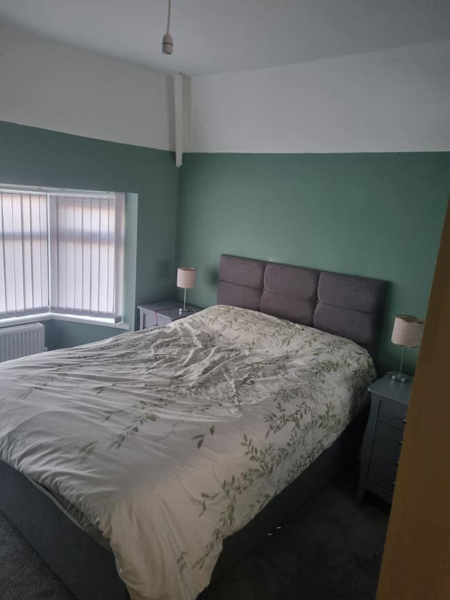 Fully furnished double room newly renovated Main Photo