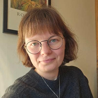 Looking for a sizeable room to rent Main Photo